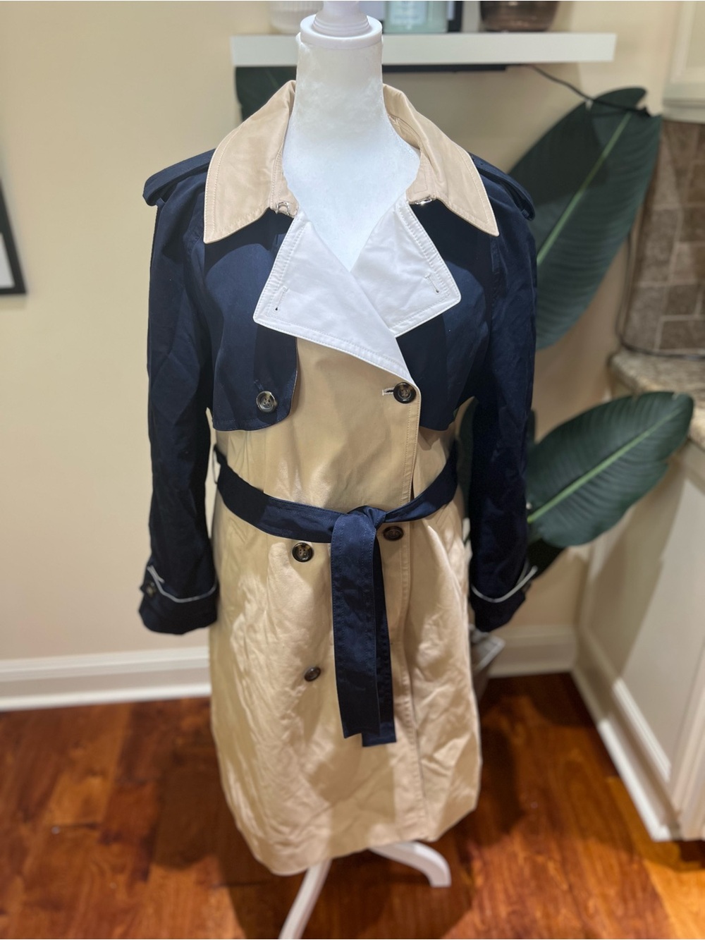 Ann Taylor Two-Tone Beige and Navy Trench with White Lapel XL